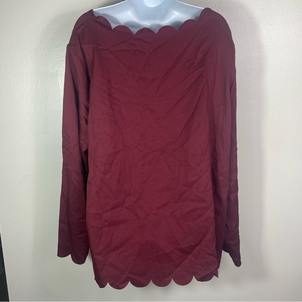 Fall fashion Plus Size Scallop Neckline Lightweight Blouse - Picture 5 of 5